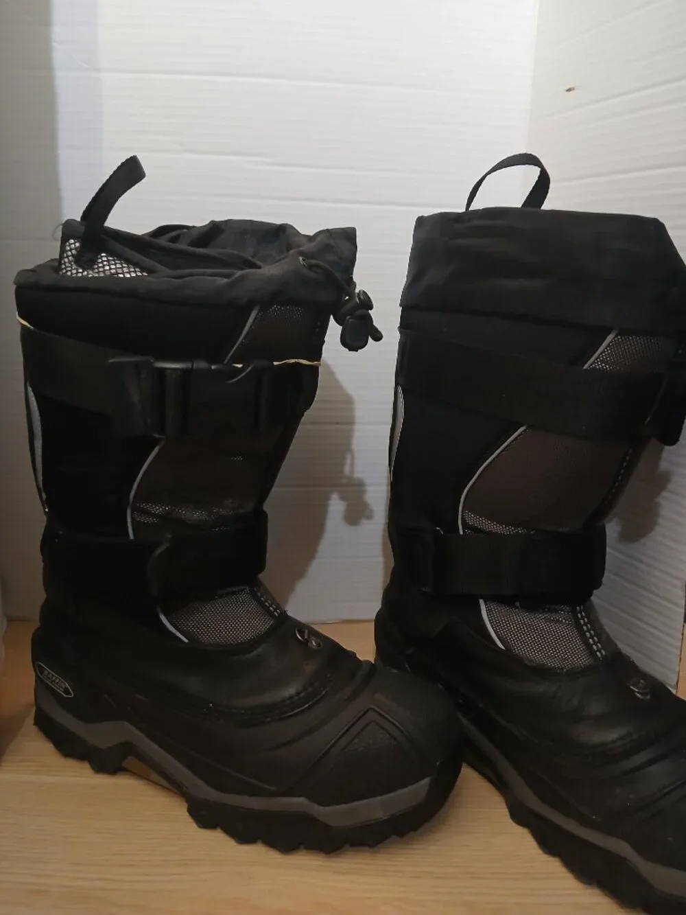 Baffin Selkirk EPIC-M002 Polar Proven Waterproof Snow Boots Men's Size 10 Black